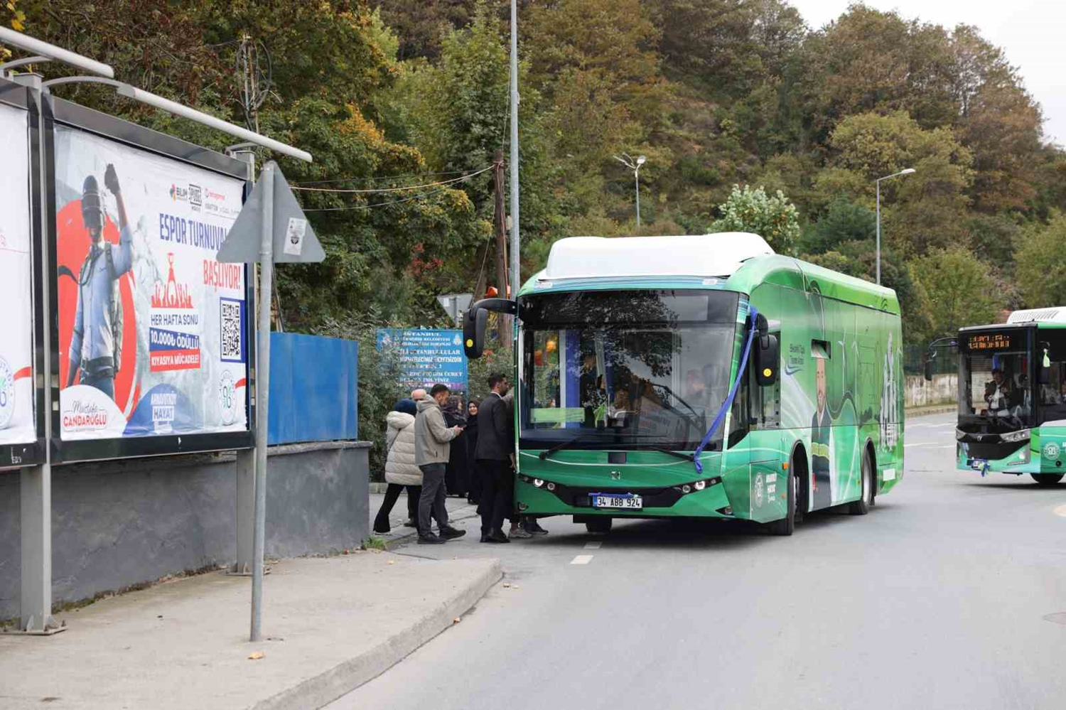 Arnavutköy'de yüzde 100 yerli elektrikli otobüsler hizmete girdi