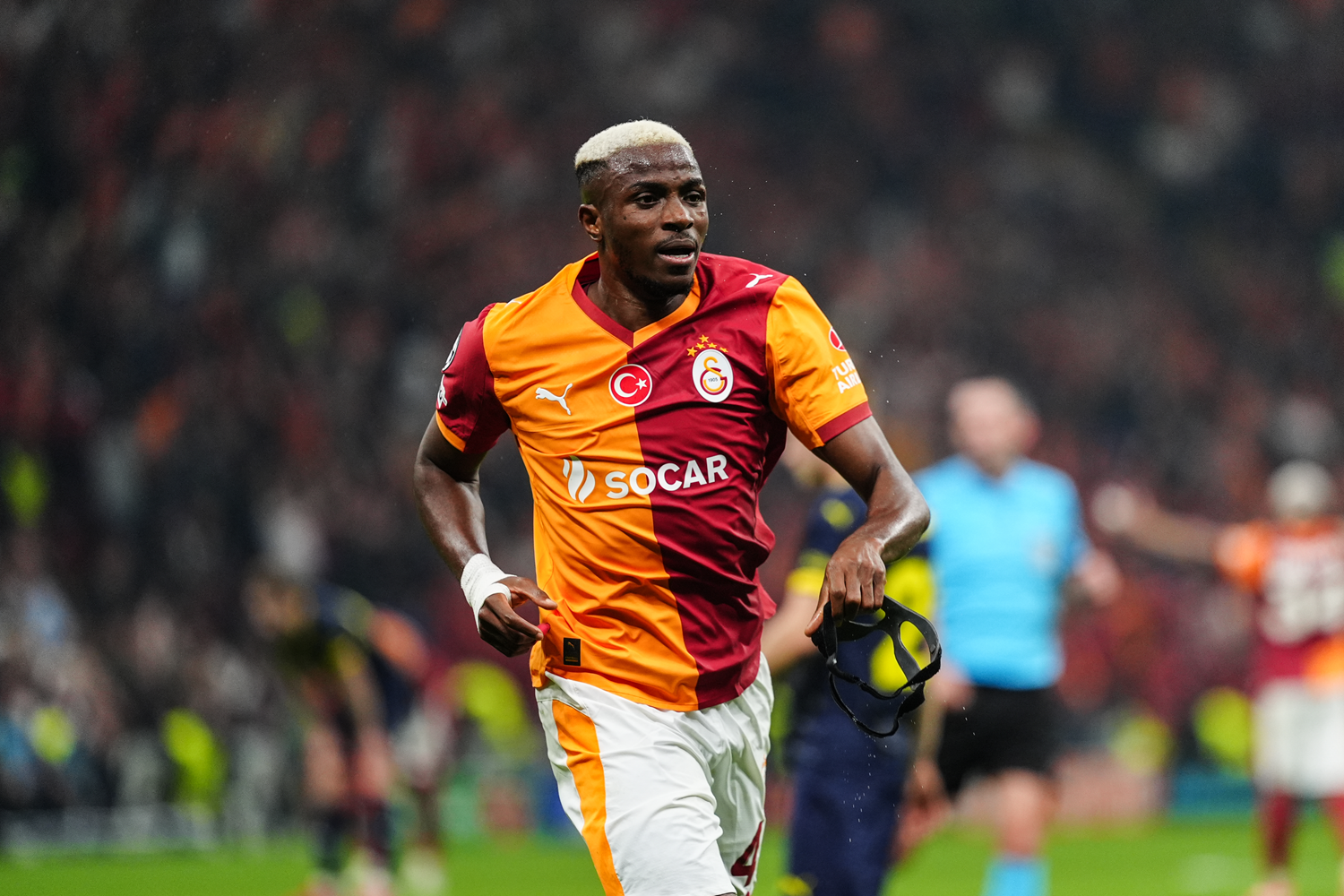 Victor Osimhen rekor kırdı! Galatasaray tarihine geçti