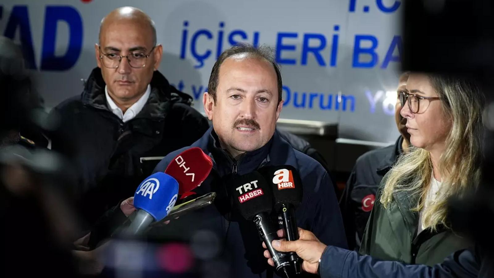 Foça'da sele kapılan 1 kişi kayıp... AFAD Başkanı Pehlivan: Bölgedeki çalışmalarımız devam ediyor