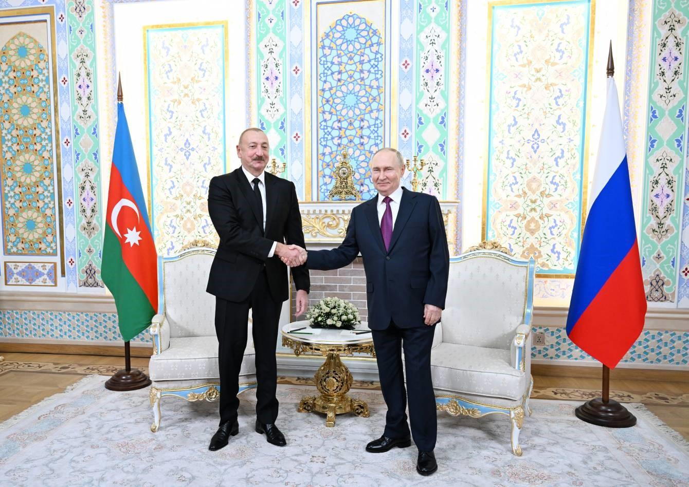 Putin ve Aliyev telefonda görüştü