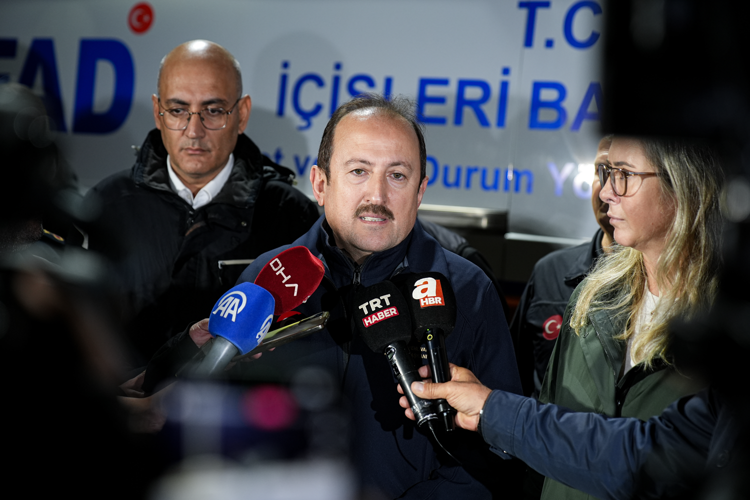 AFAD Başkanı Pehlivan'dan Foça açıklaması! Zarar gören vatandaşların hesaplarına ödeme yapılacak