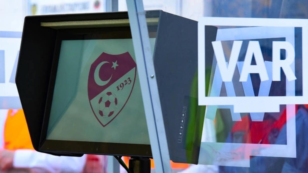 Kasımpaşa-Beşiktaş maçının VAR hakemi Kadir Sağlam oldu