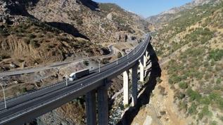 ''Ölüm yolu'' artık daha güvenli! Seyahat süresi 15 dakika kısaldı