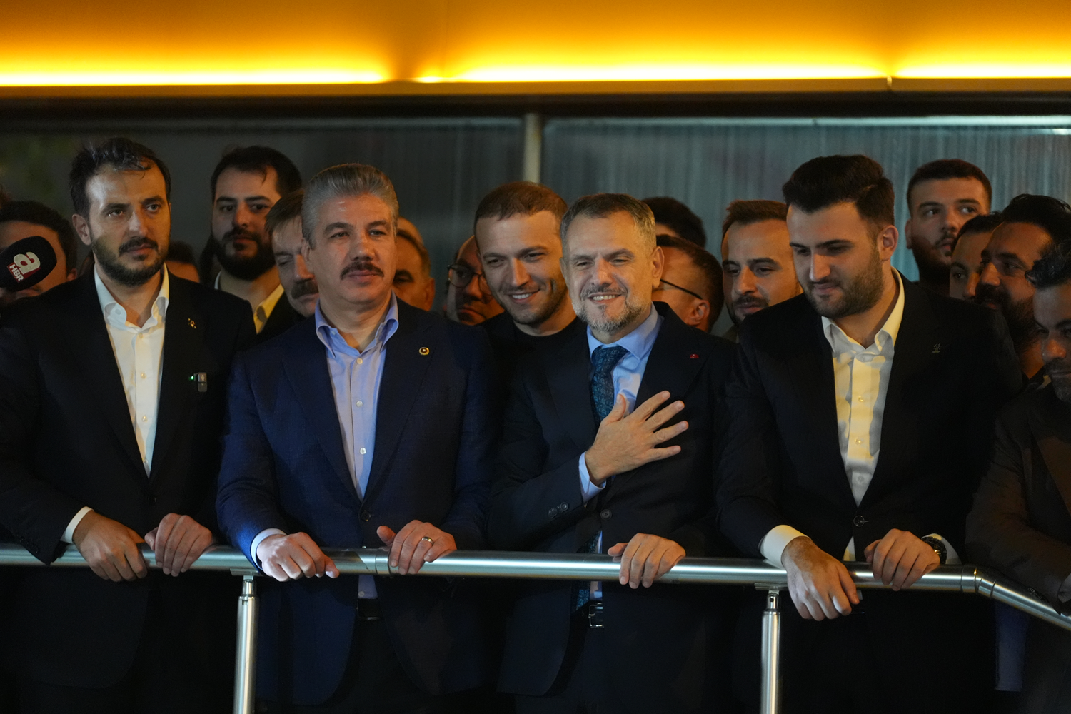 Bayrampaşa Belediye Başkan Vekilliğine seçilen AK Partili Akın göreve başladı