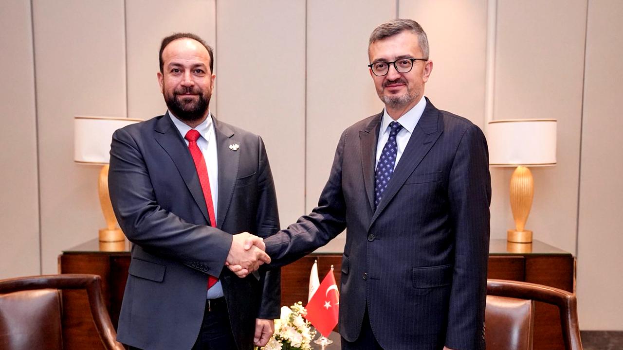 Cumhurbaşkanlığı İletişim Başkanı Duran, Suriye Enformasyon Bakanı Mustafa ile görüştü