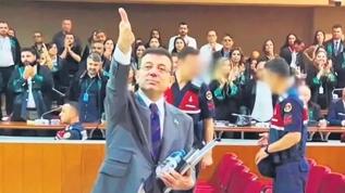 Usul yeniden belirlendi! Mahkemedeki ''siyasi şova'' neşter