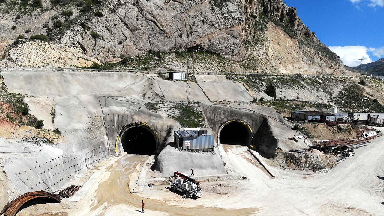 Yarısından fazlası tamamlandı! 45 dakikalık yol 15'e düşecek