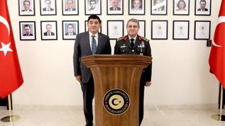 Genelkurmay Başkanı Orgeneral Bayraktaroğlu, Türkiye'nin Katar Büyükelçiliği'ni ziyaret etti
