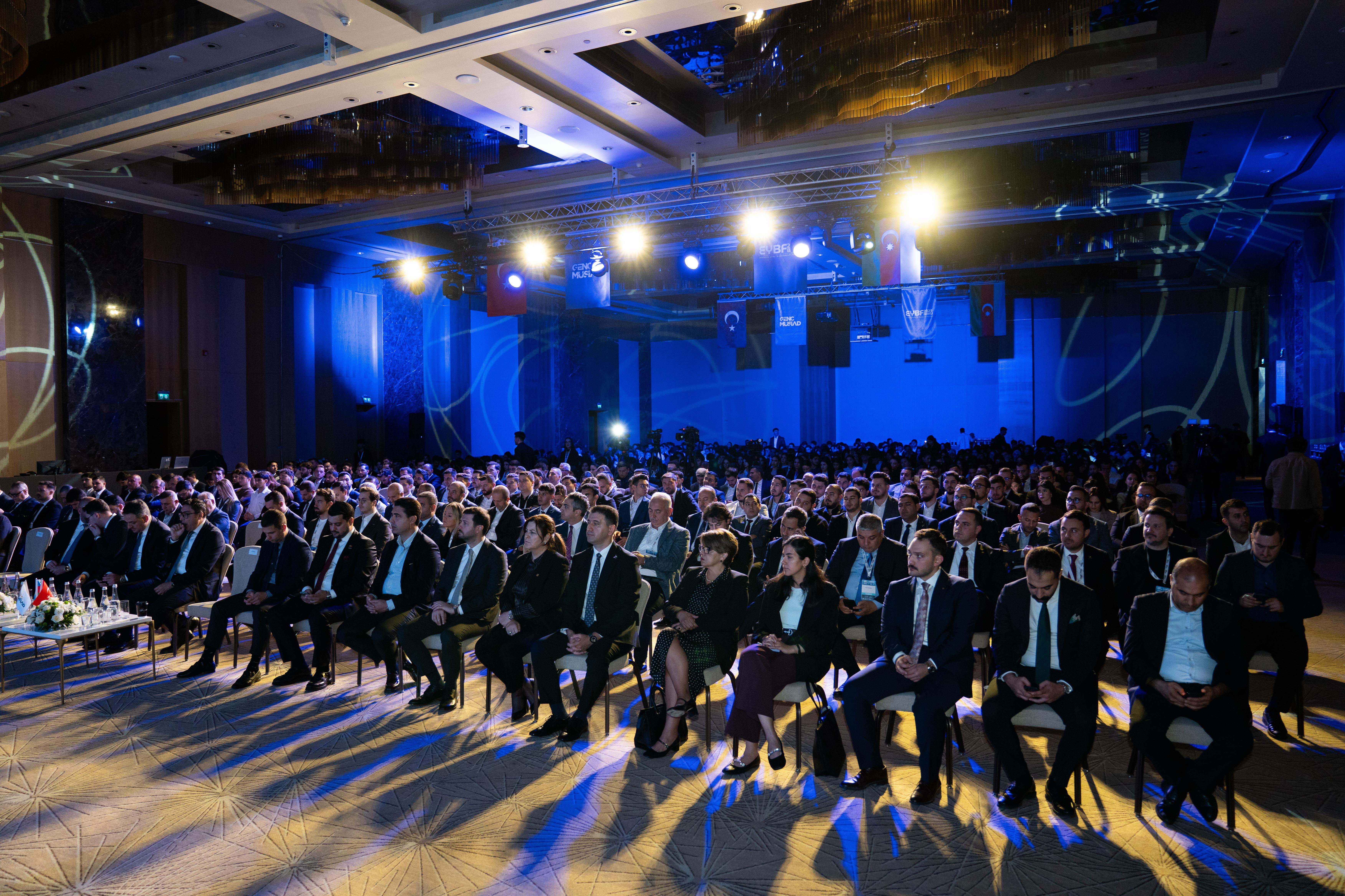 Genç MÜSİAD'ın "Sınırlarını Aş" vizyonu Bakü'de hayat buldu