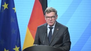 Almanya'dan geri adım ve tehdit: Gönüllü dönmezlerse devlet devrede