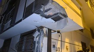 Eyüpsultan'da sokağa dalan vinç dehşet saçtı