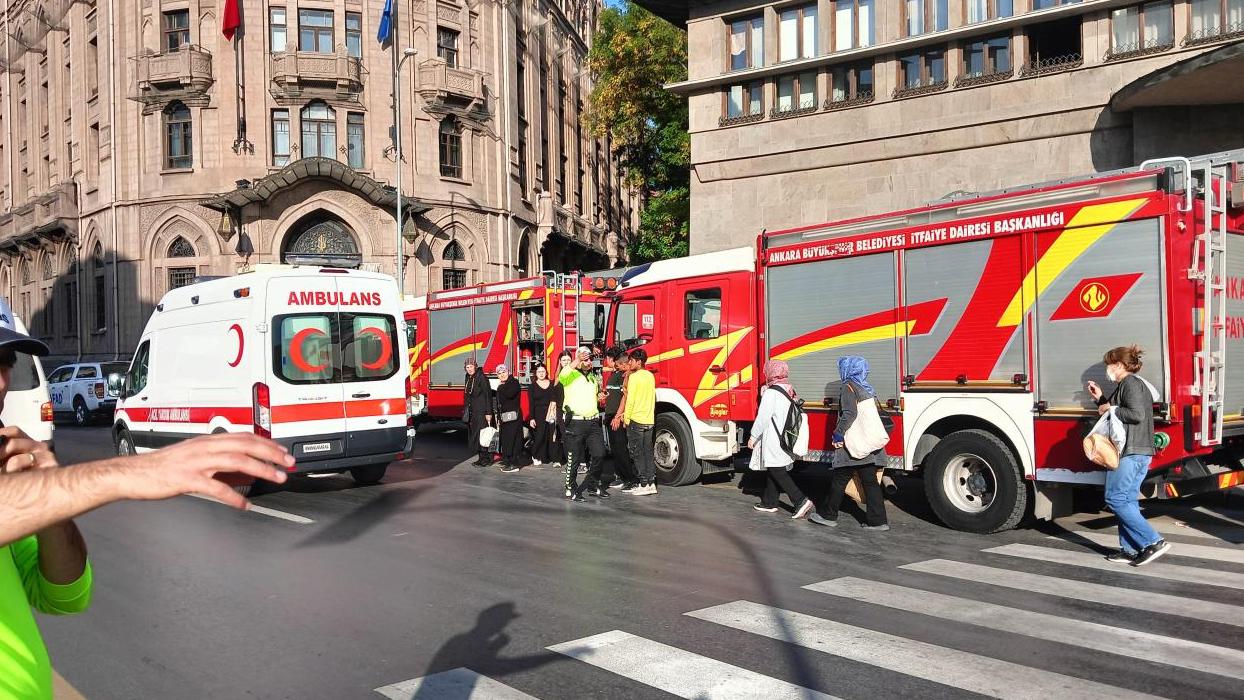 Ankara Sosyal Bilimler Üniversitesi'nde duman paniği