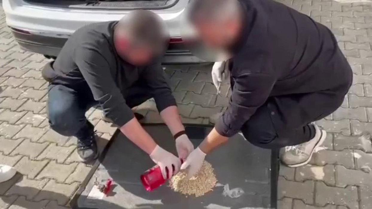 Bursa'da zehir tacirlerine darbe