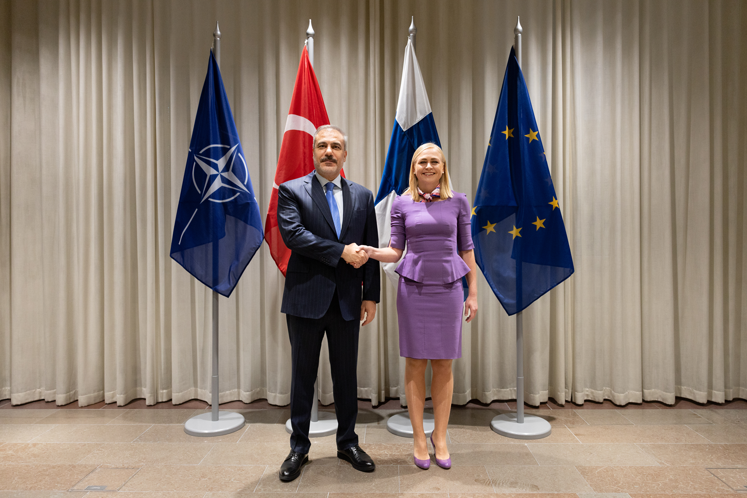 Valtonen'ın gönderdiği kitapta Osmanlı detayı: Rusya'nın saygı duyduğu tek imparatorluk