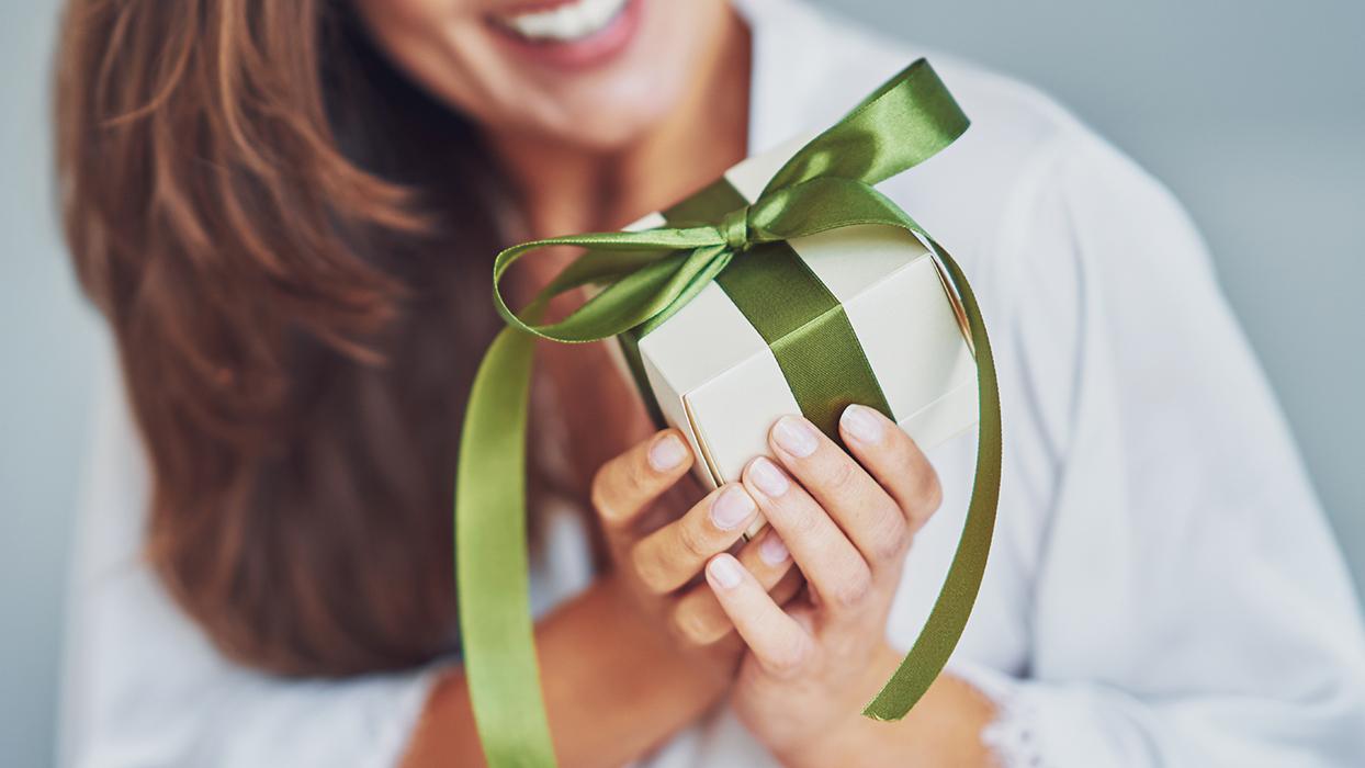 Hediye stresine son: Burcuna göre hediyesini seç, kalbini tam 12'den vur