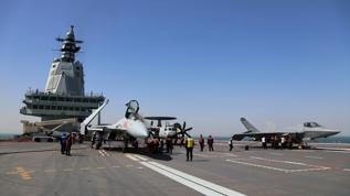 Çin'in yeni uçak gemisi hizmete girdi