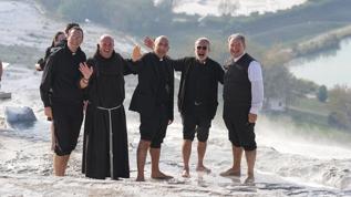 Vatikan heyeti Denizli'de St. Philippus'un mezar ve kilisesini ziyaret etti