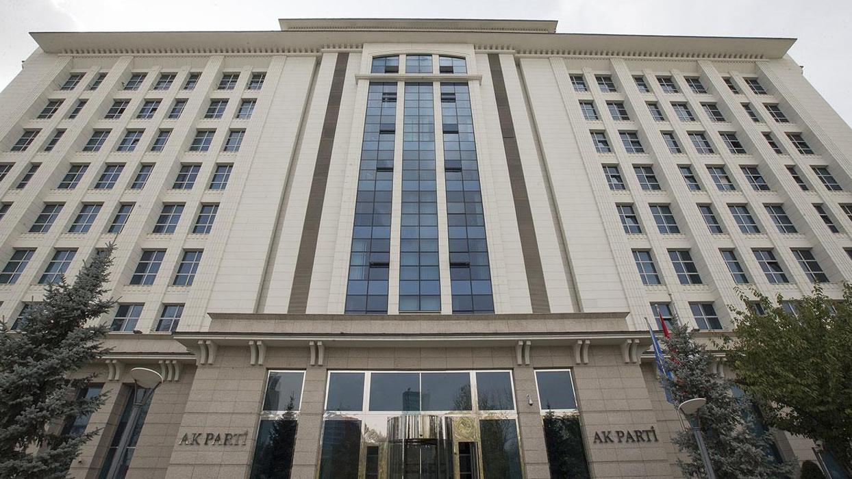 AK Parti'de 5 ile yeni il başkanı atandı