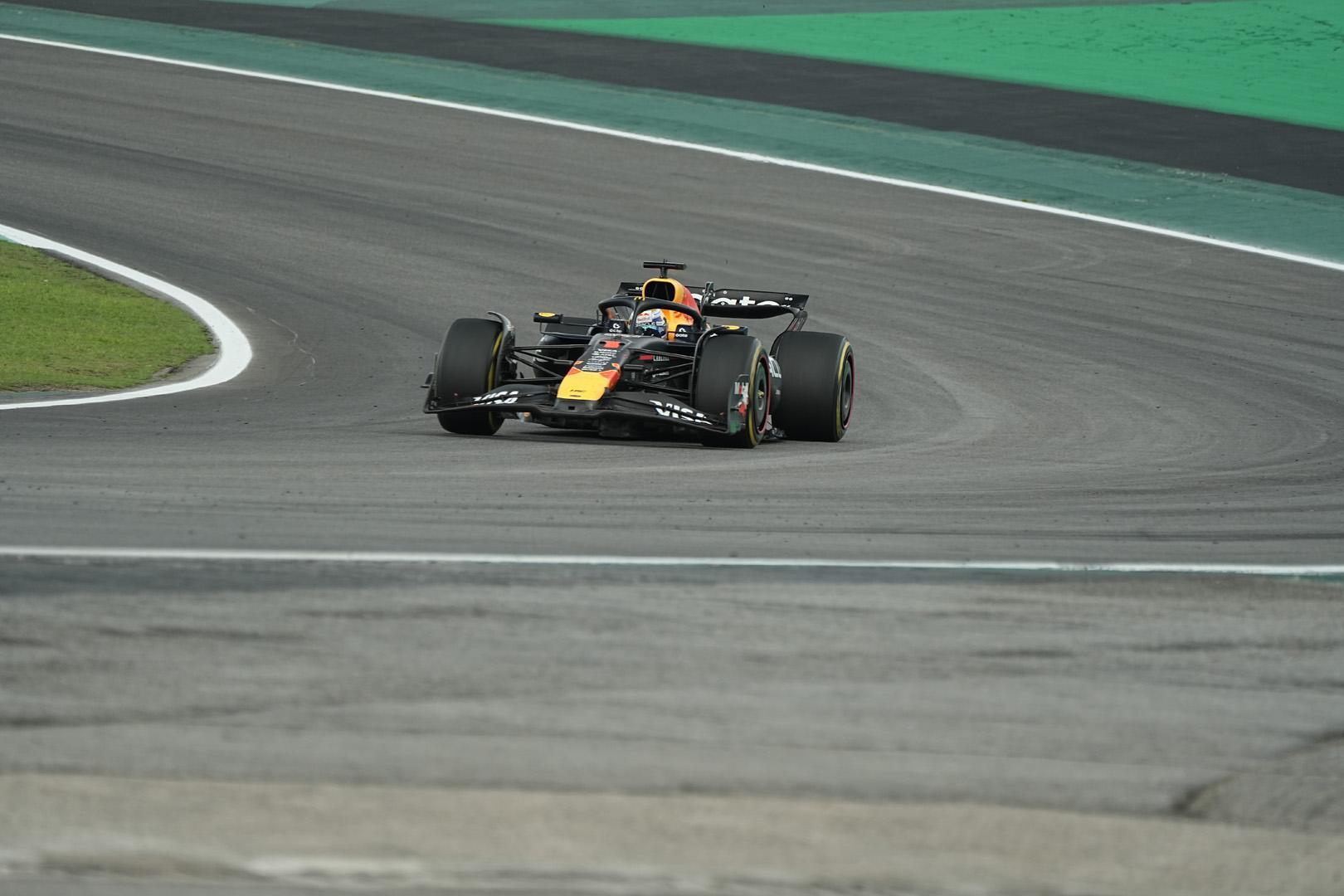 Brezilya GP'sinde Lando Norris zaferiyle farkı açtı