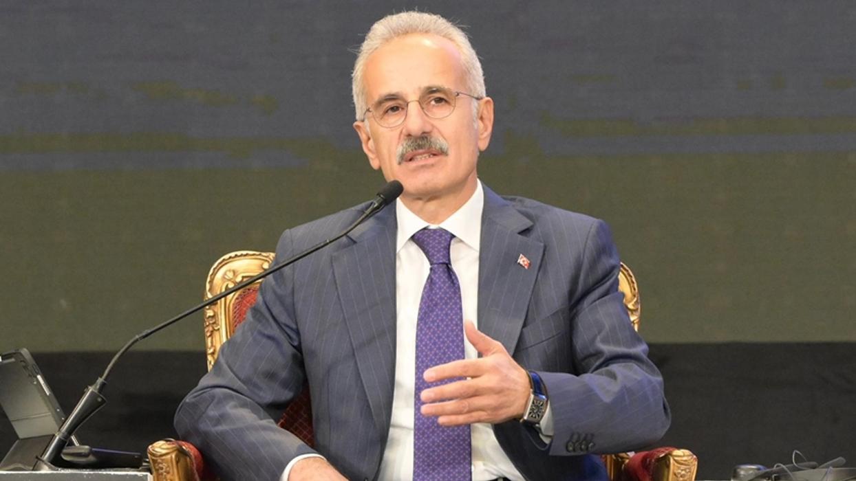 Ulaştırma Bakanı Uraloğlu: Alternatif taşıma yollarımızın mutlaka olması gerekir