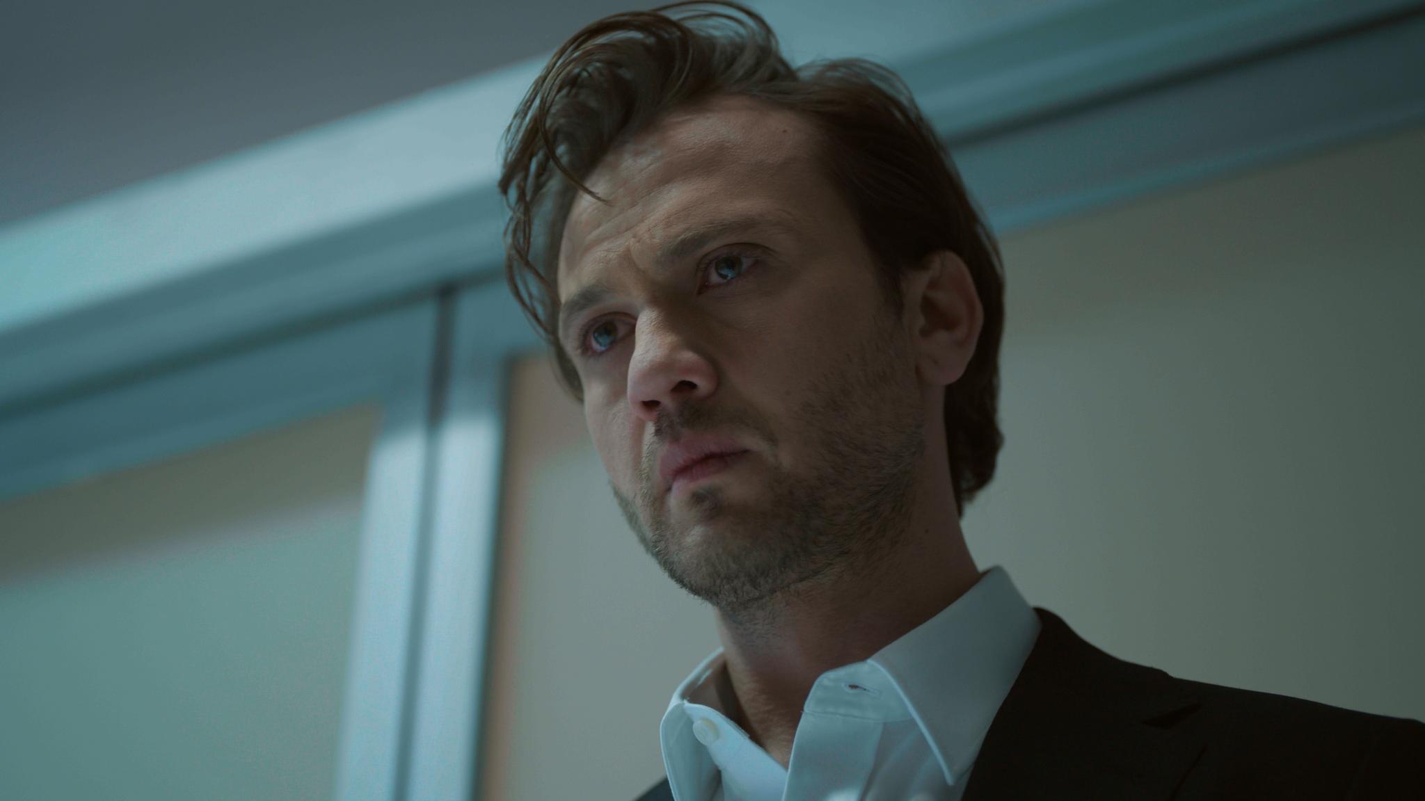 Aras Bulut İynemli dizideki ilk kazancıyla bakın ne yapmış! Bu hamle kimsenin aklının ucundan bile geçmez