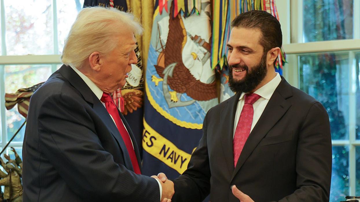 Beyaz Saray'da Trump-Şara görüşmesi... Suriye'ye yaptırımlar askıya alındı