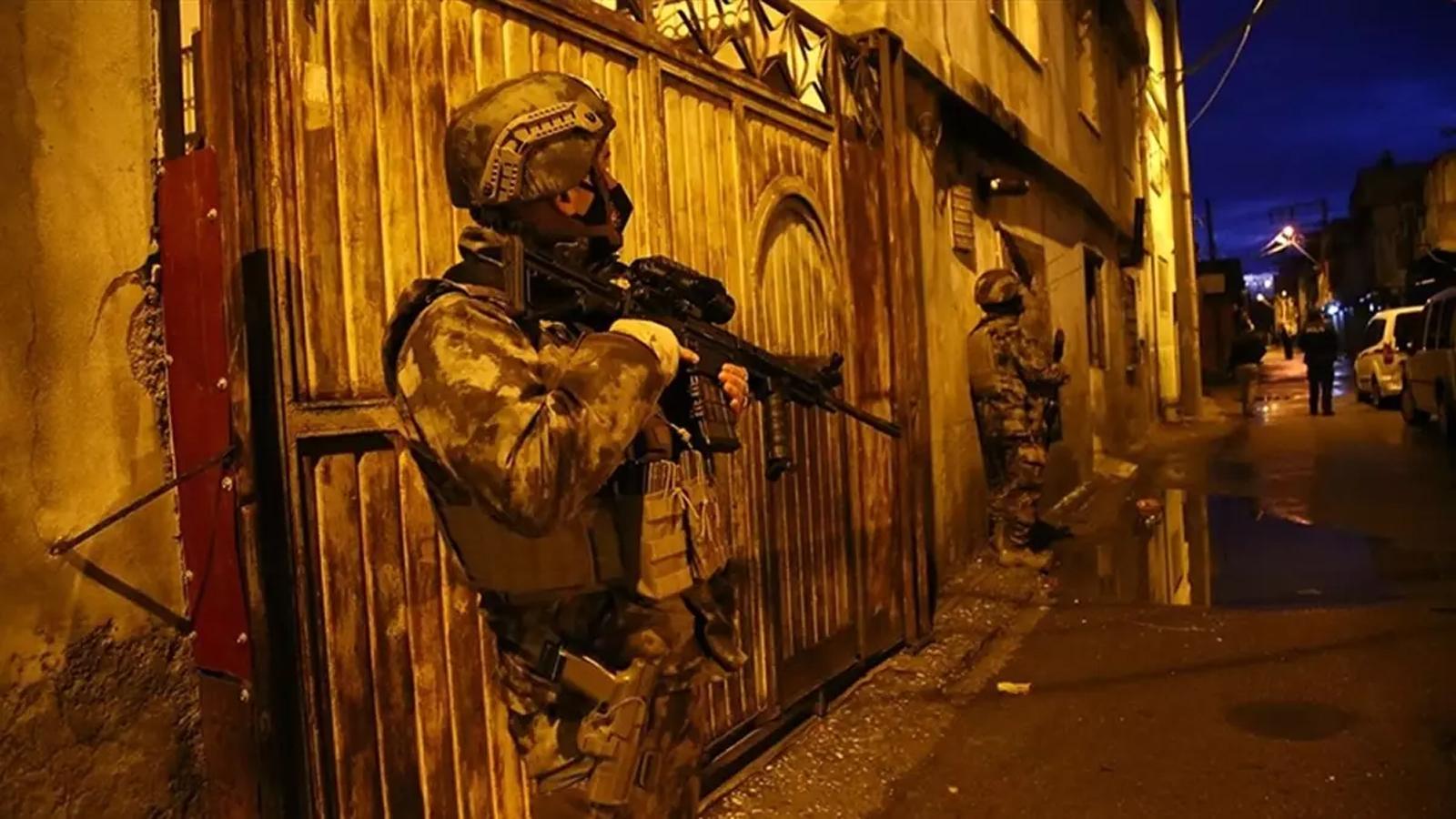 İstanbul'da DEAŞ operasyonu: Saldırı arayışında oldukları öğrenildi