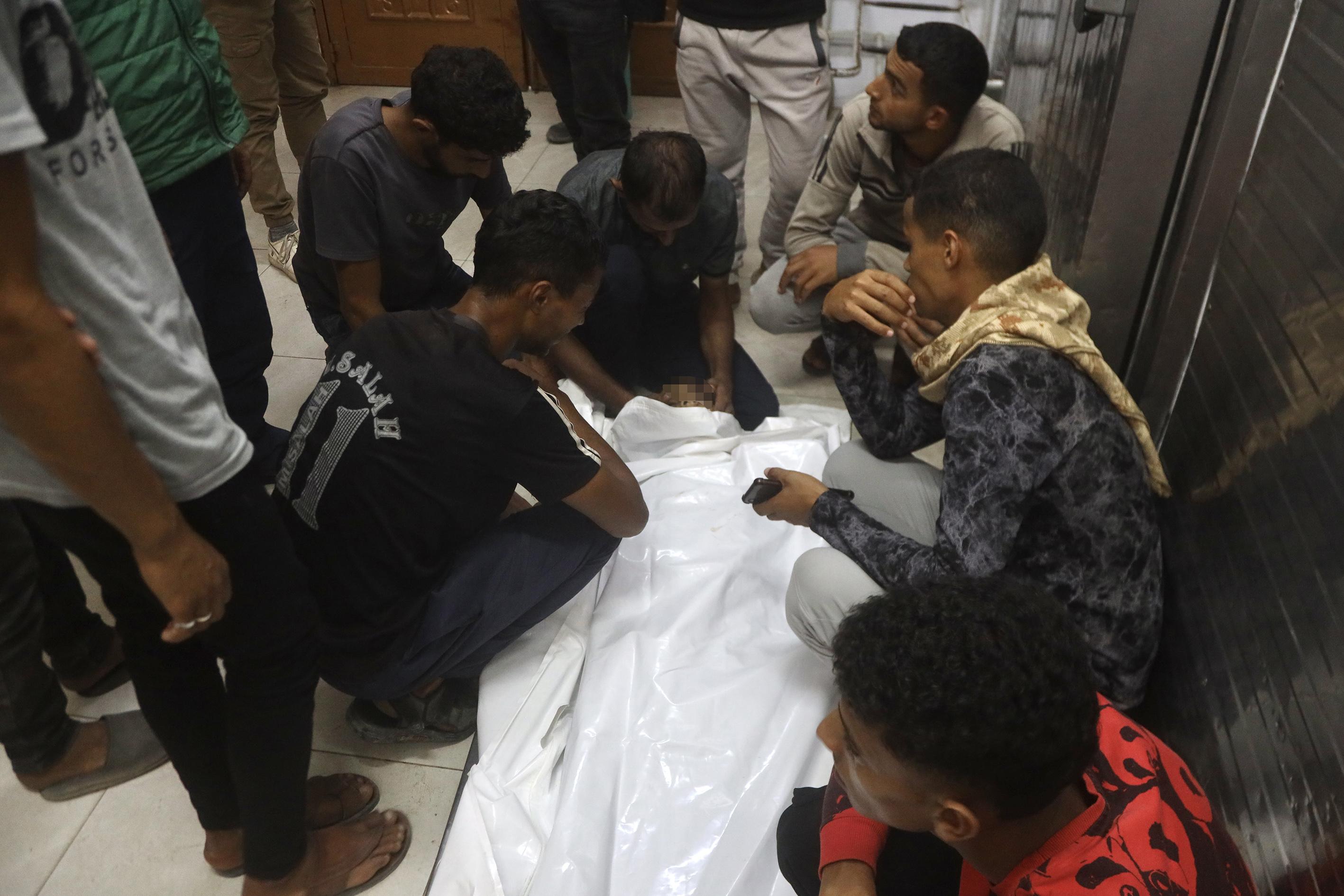 Katil İsrail ateşkes tanımadı! 107'si çocuk 271 Filistinliyi şehit etti