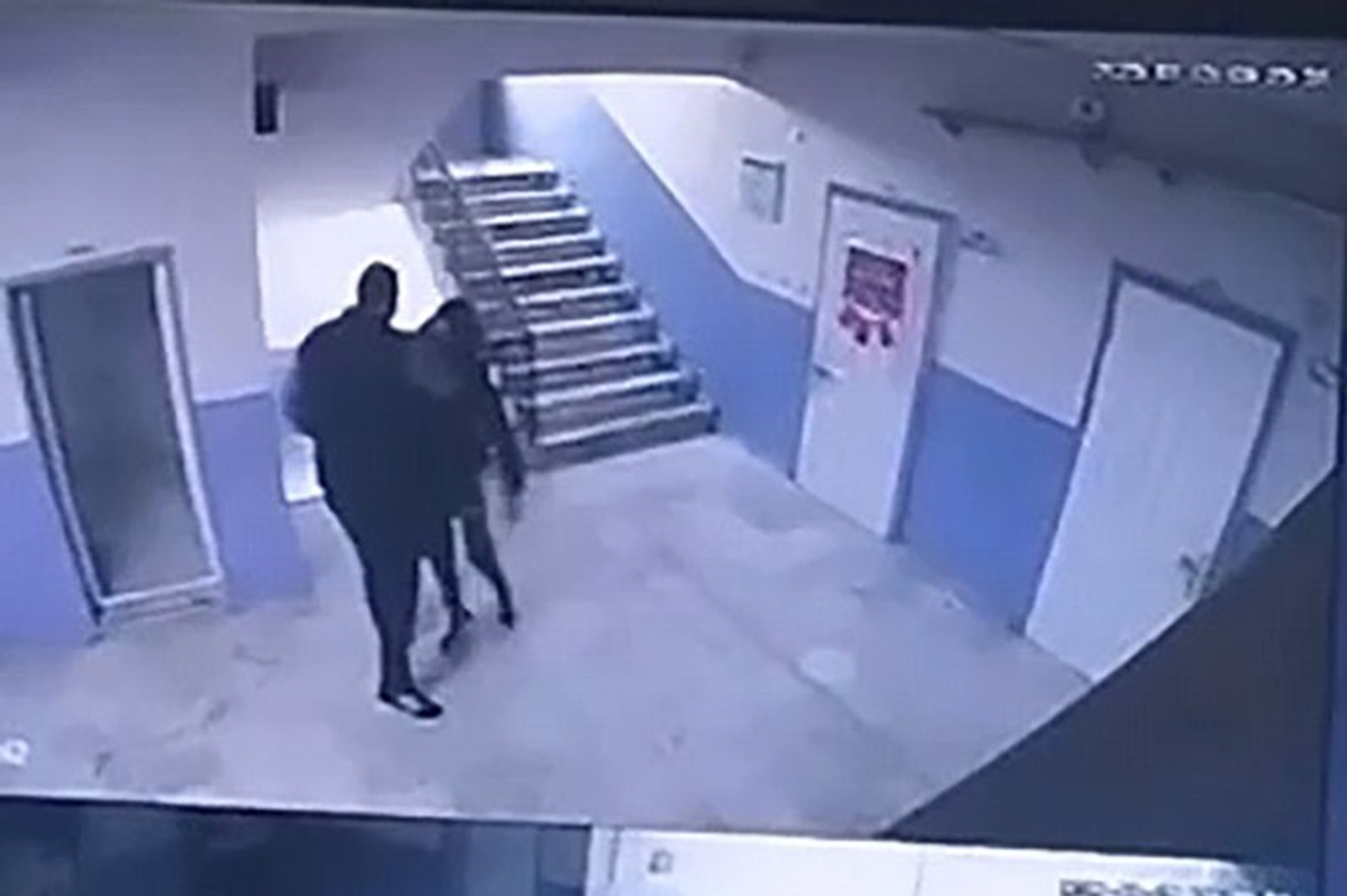 Otizmli öğrenciyi merdivenden iten okul müdürü gözaltında