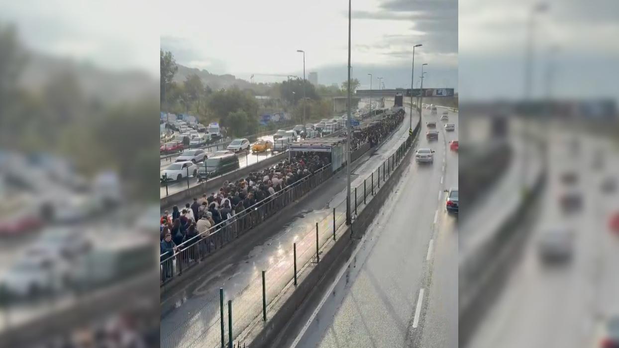 Sabah sabah metrobüs çilesi! Seferler aksadı: Duraklar doldu taştı