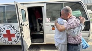 Filistinli esirlerin aileleriyle bir araya gelmesini engelleniyor