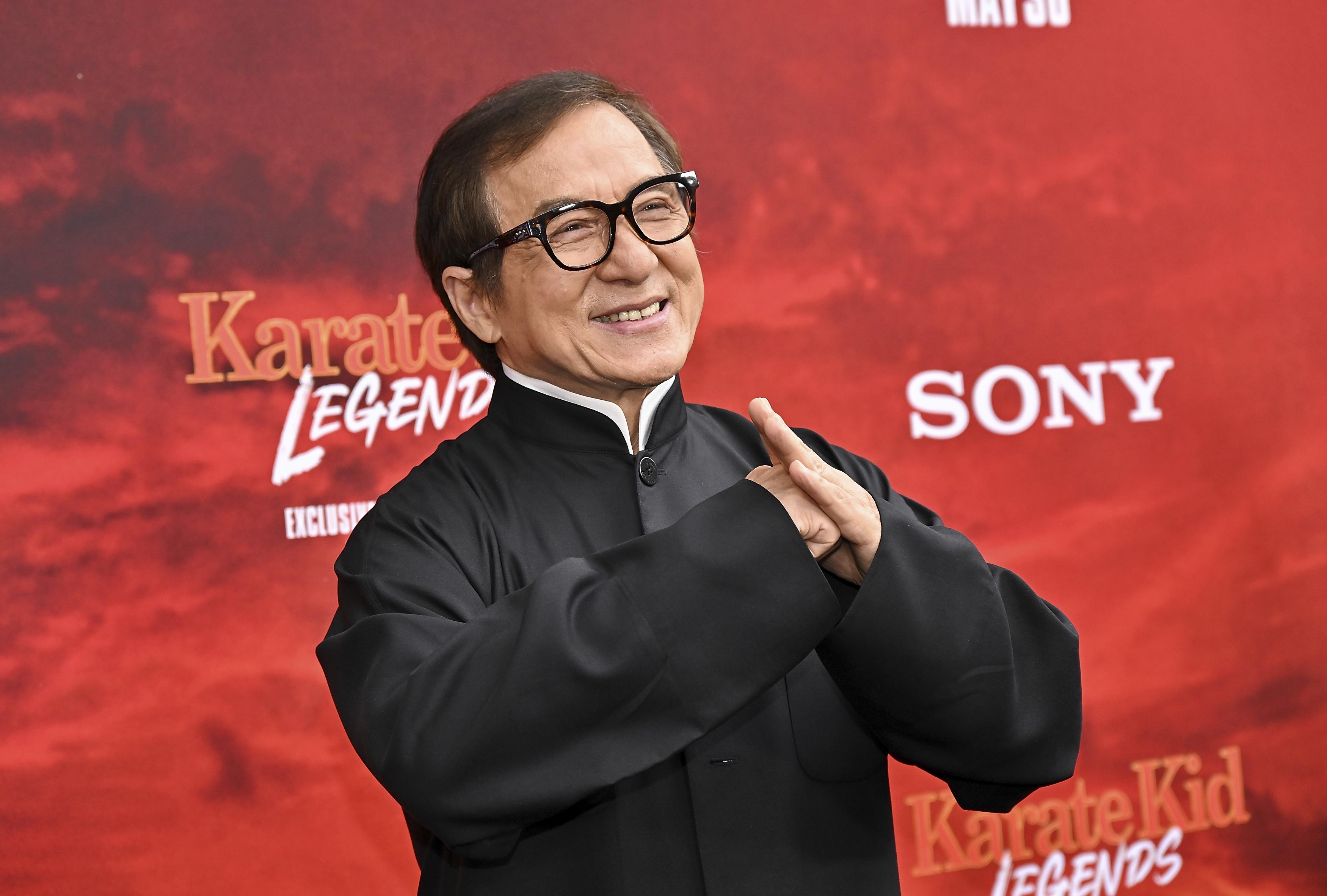 Jackie Chan oğlunu mirasından men etti! Öyle bir servet boşta kaldı ki…