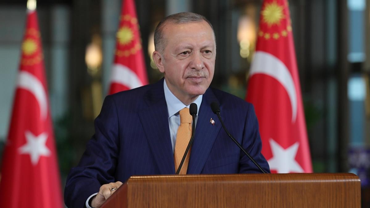 Cumhurbaşkanı Erdoğan: Yarın deprem bölgemizdeki 350 bininci konutumuzu inşallah hak sahibi kardeşlerimize teslim edeceğiz