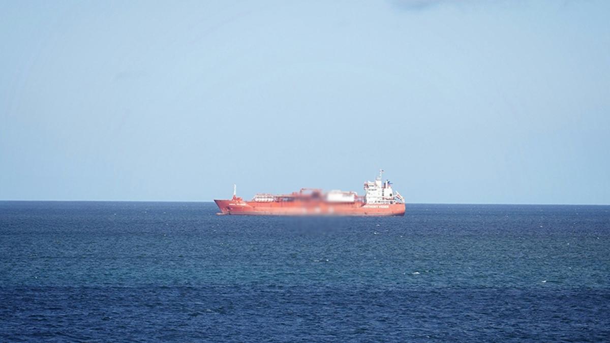 İran, Hürmüz Boğazı'nda bir tankere el koydu