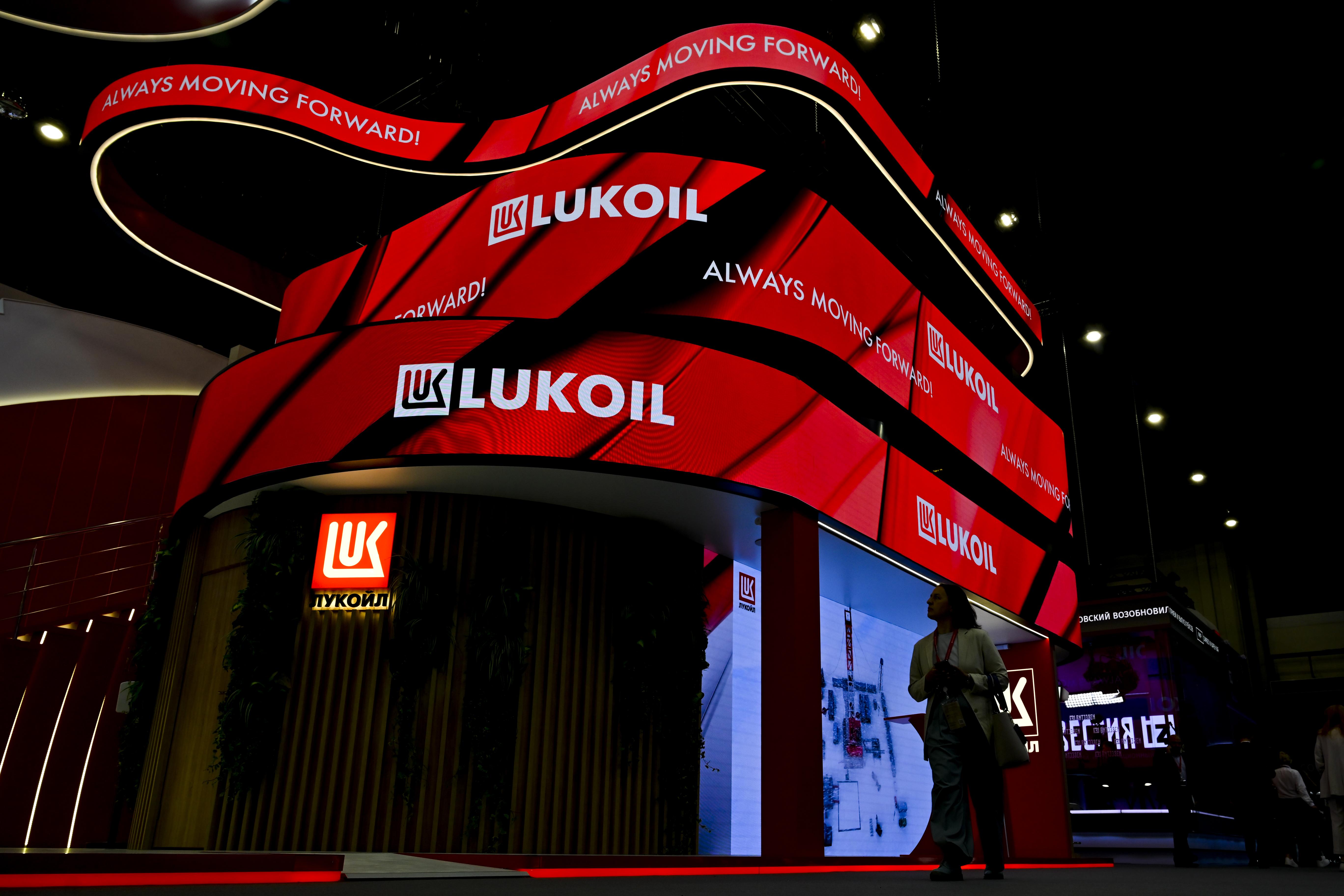 ABD Hazine Bakanlığı Lukoil'in yurtdışı varlıklarının satışı için süreyi uzattı