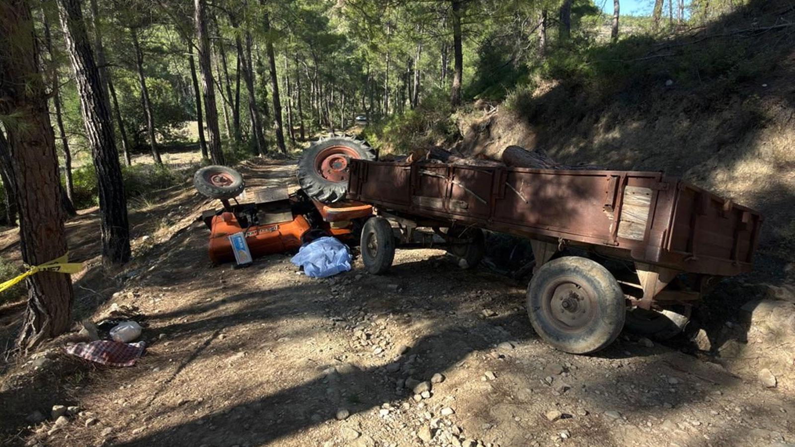 Antalya'da traktörün altında kalan sürücü hayatını kaybetti