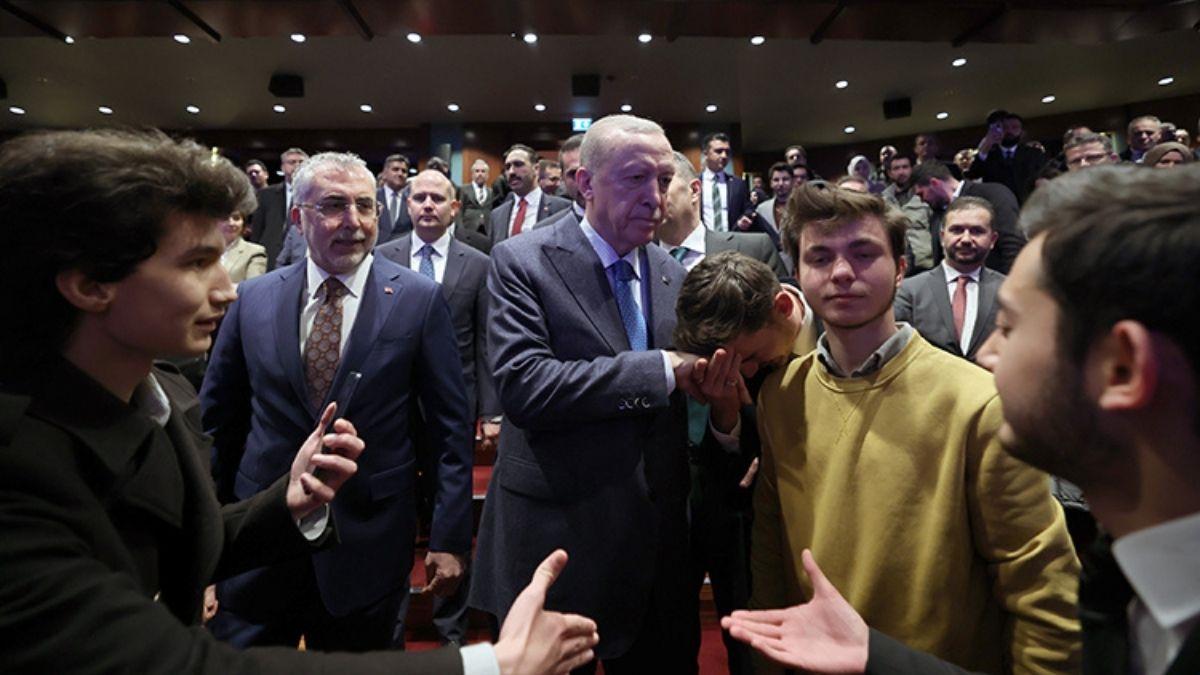 Cumhurbaşkanı Erdoğan açıklamıştı! İŞKUR Gençlik programı başvuru rekoru kırdı