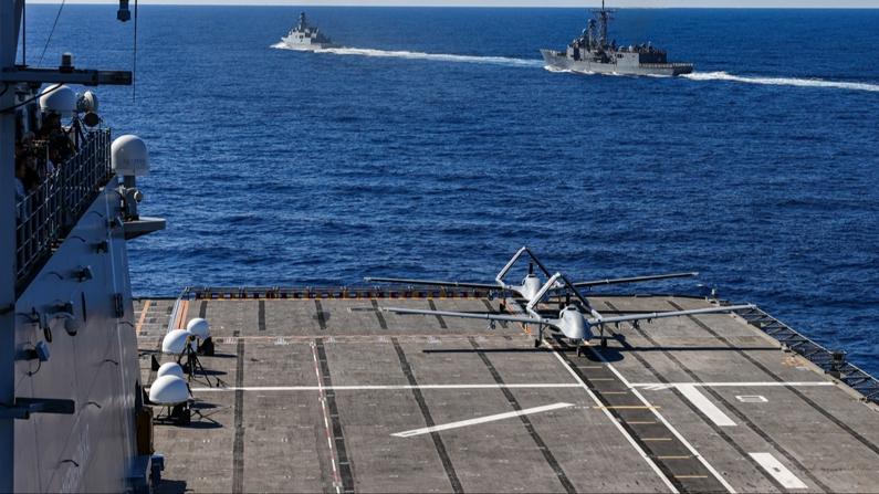 Gökyüzünde tarihi an! TB3'ten art arda üç tam isabet