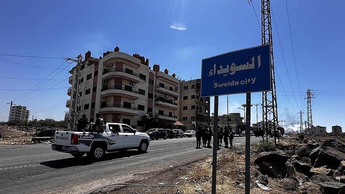 Süveyda kentinde çatışma! Silahlı gruplar güvenlik güçlerini hedef aldı