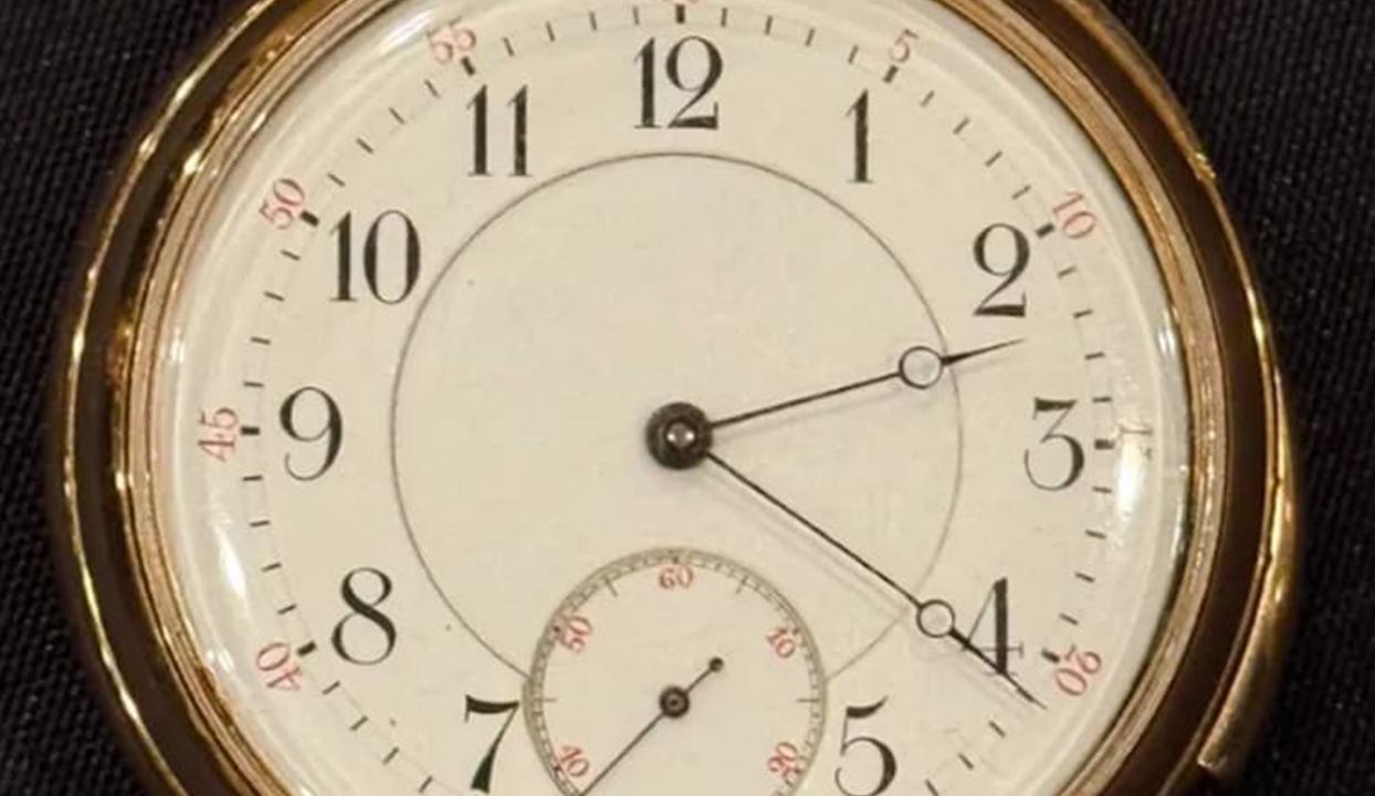 Titanic'in en zengin yolcusunun altın saati müzayedede satılacak