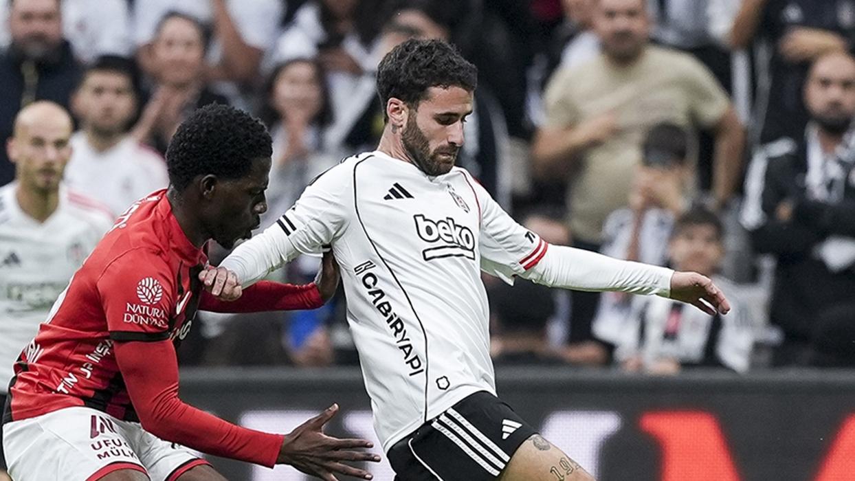 Rafa Silva'nın menajerlik şirketinden açıklama! Beşiktaş'tan ayrılmayı planlıyor