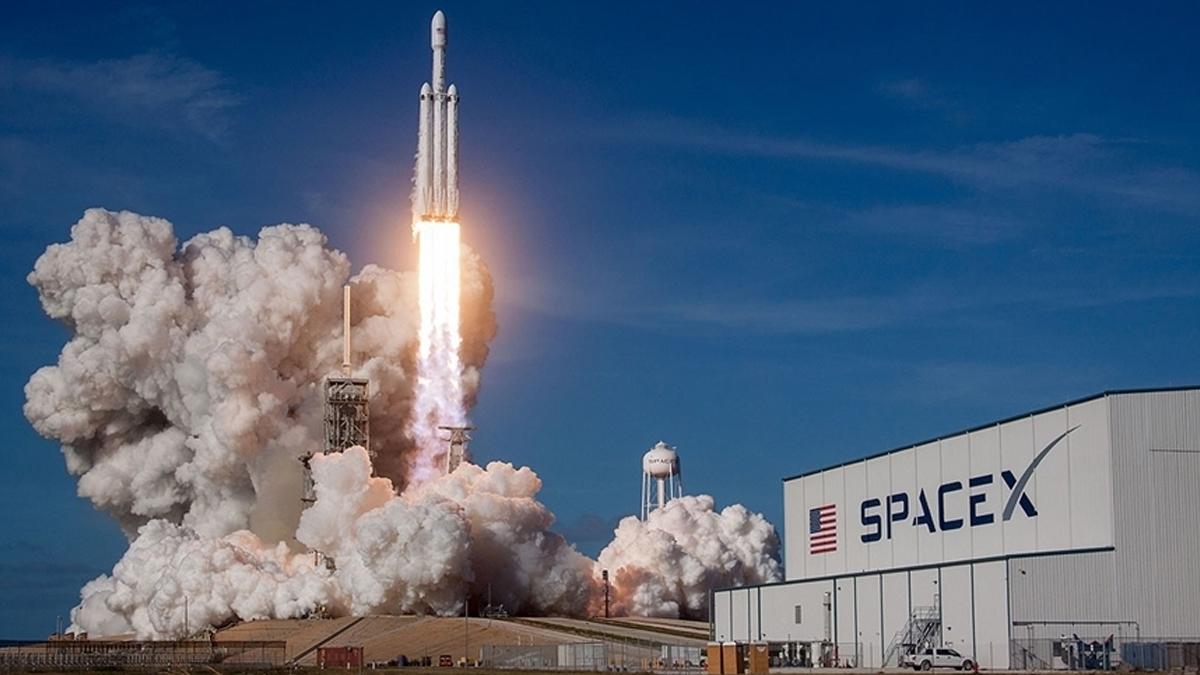 SpaceX Falcon 9, deniz seviyesini izleyen Sentinel-6B uydusunu fırlatacak