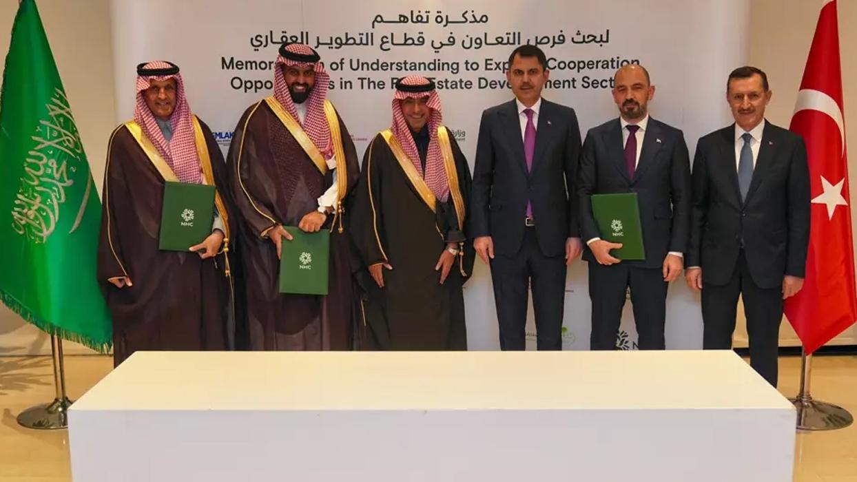 Emlak Konut'tan 400 milyon dolarlık yeni yaşam projesi! “Hayat Mekke” için imzalar atıldı