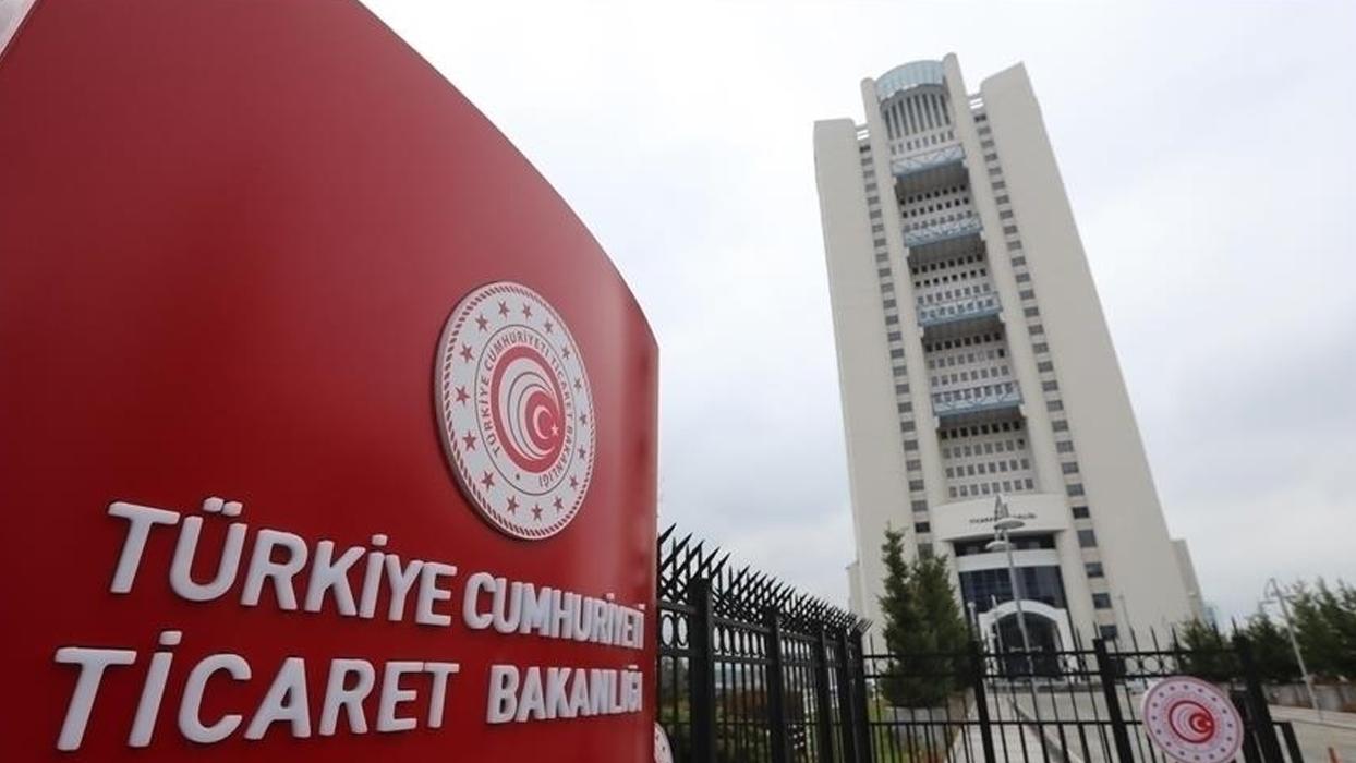 Resmi Gazete'de yayımlandı! Ticaret Bakanlığı, 60 uzman yardımcısı alacak