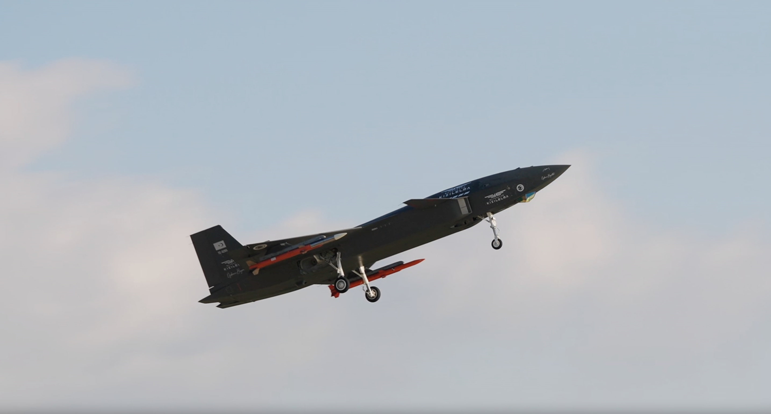 Türk havacılığının altın çağı: KIZILELMA'dan gövde gösterisi