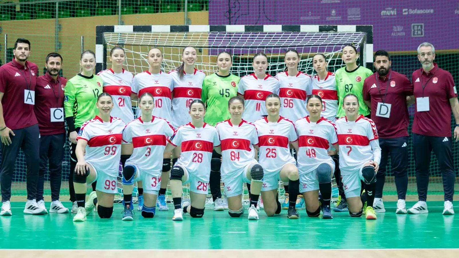 A Milli Kadın Hentbol Takımı Riyad'da finalde