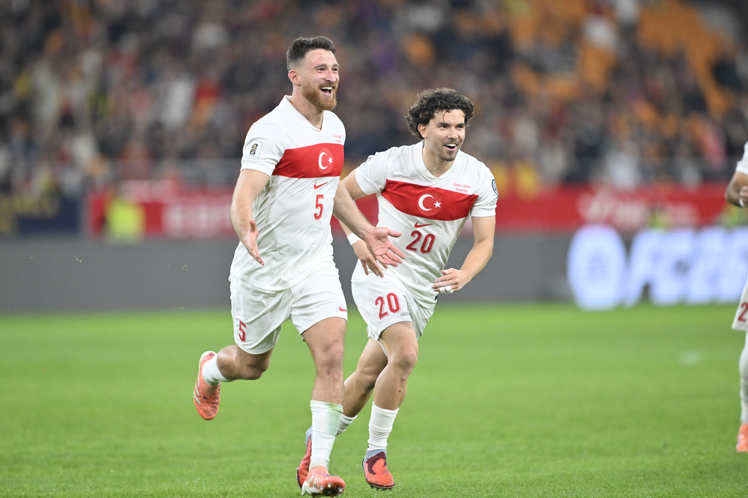 İspanya'da 1 puan bizim! Millilerden inanılmaz performans