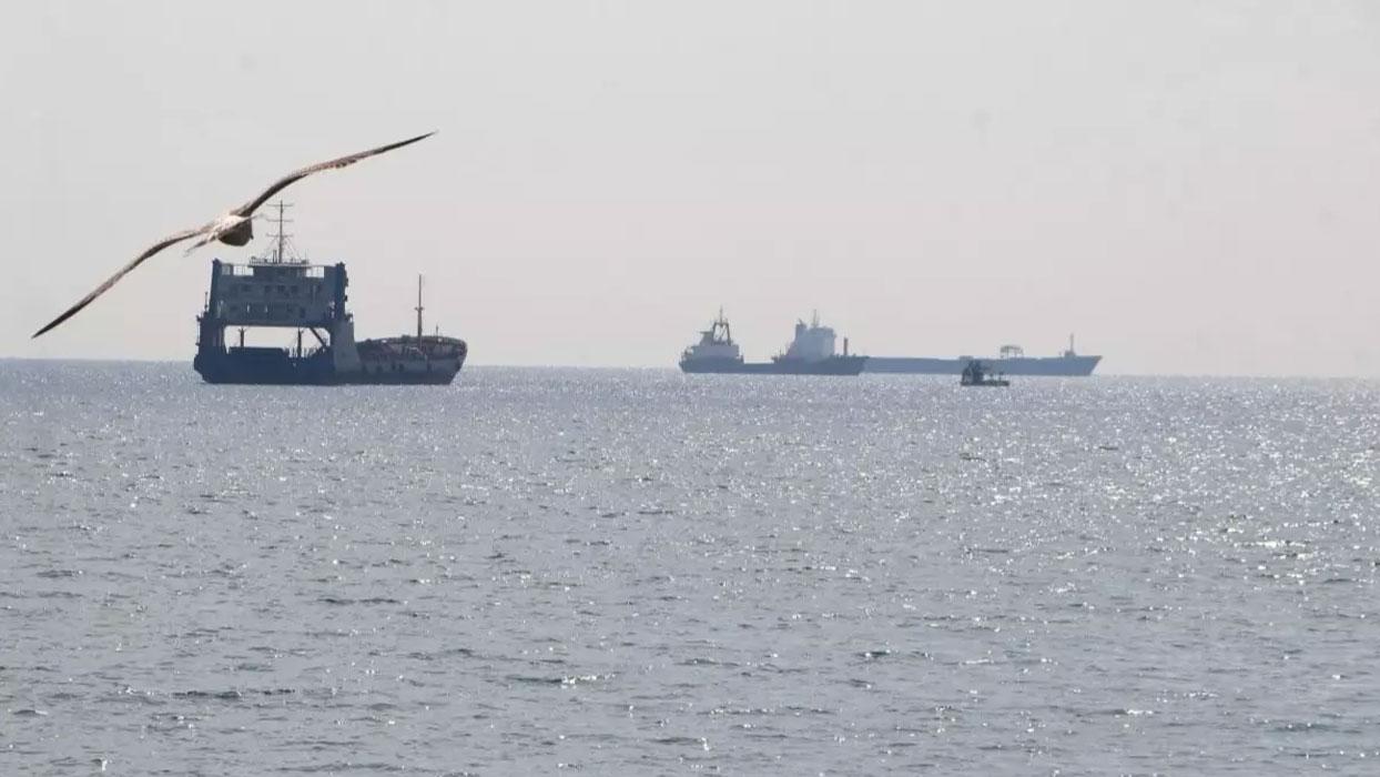 İstanbul'da gemide zehir paniği... Bir mürettebat hayatını kaybetti