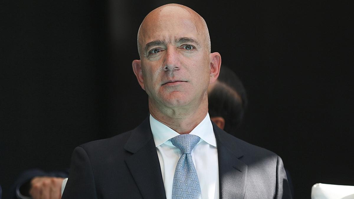 Jeff Bezos yapay zeka şirketinin CEO'su oluyor