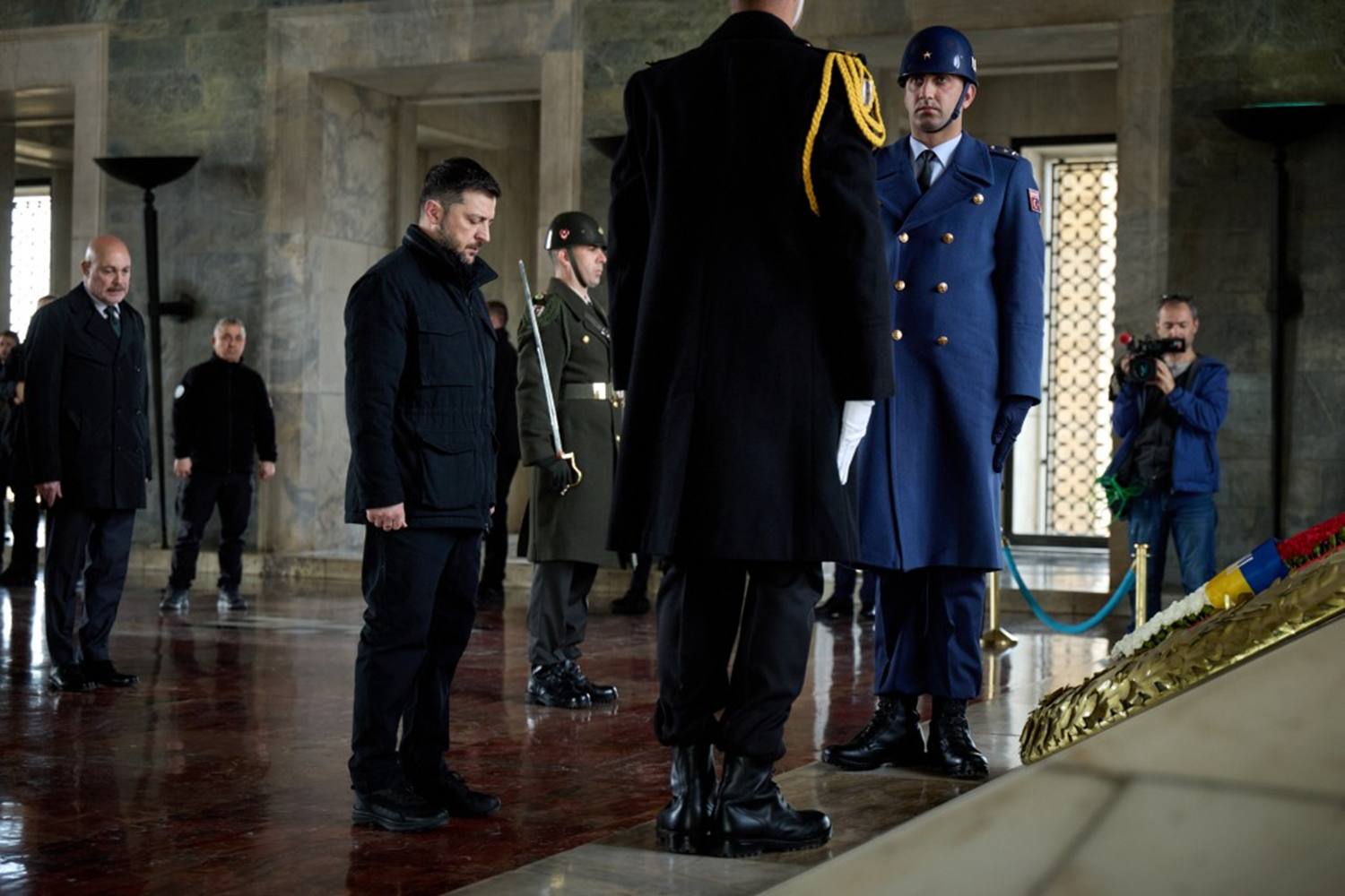 Ukrayna Devlet Başkanı Zelenski, Anıtkabir'i ziyaret etti